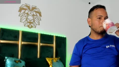 kingg_jay online show from May 12, 11:40 am