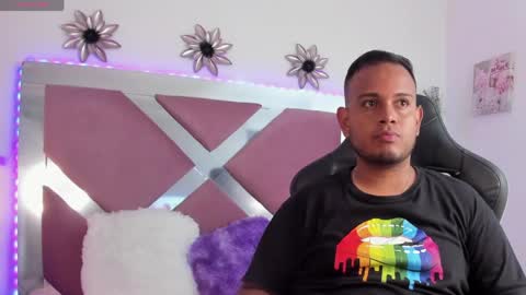 kingg_jay online show from May 17, 12:34 pm