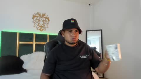 kingg_jay online show from May 27, 12:02 pm