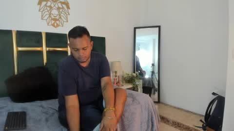 kingg_jay online show from May 28, 12:13 pm