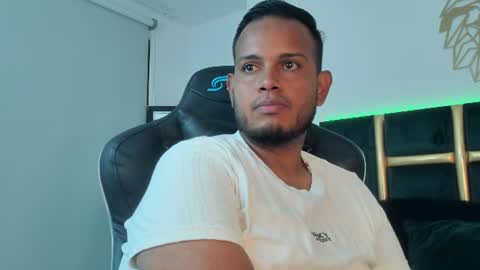 kingg_jay online show from June 20, 11:35 am