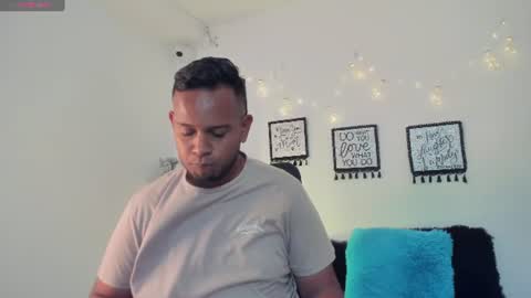 kingg_jay online show from July 11, 11:24 am