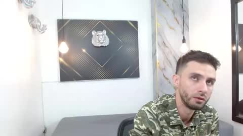 KING  online show from March 25, 2:50 am