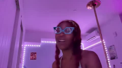 Snapshot of kingparrisjae chatting on July 7, 6:47 am King Parris Jae online show from July 7, 6:47 am
