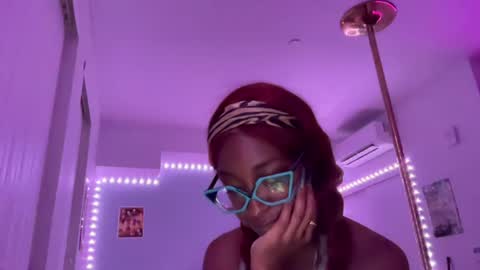 Snapshot of kingparrisjae chatting on July 7, 7:23 am King Parris Jae online show from July 7, 7:23 am