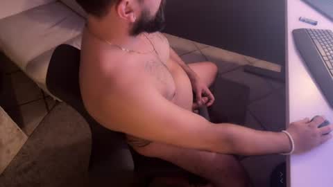 Snapshot of kingsantos69 chatting on August 5, 4:15 am Sam online show from August 5, 4:15 am