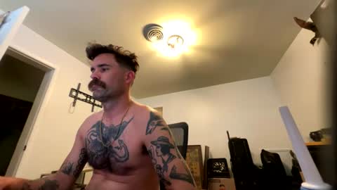Snapshot of kingxhelm chatting on June 21, 9:28 pm kingxhelm online show from June 21, 9:28 pm