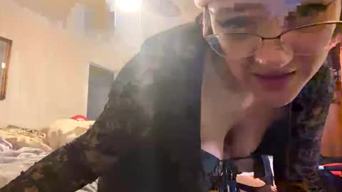 Kinkbitch online show from January 1, 5:01 am