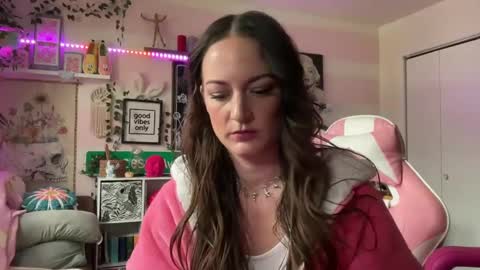 Snapshot of kinkilexixxx chatting on February 19, 2:01 pm Lexi Onlyfans online show from February 19, 2:01 pm