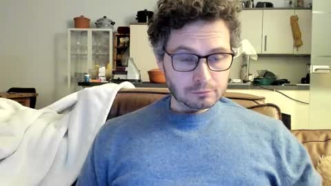 Snapshot of kinksubbydubby chatting on February 9, 9:08 pm kinksubbydubby online show from February 9, 9:08 pm
