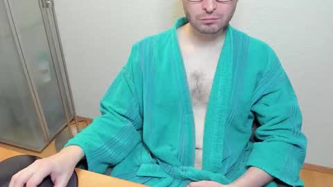 Snapshot of kinksubbydubby chatting on February 19, 12:28 am kinksubbydubby online show from February 19, 12:28 am