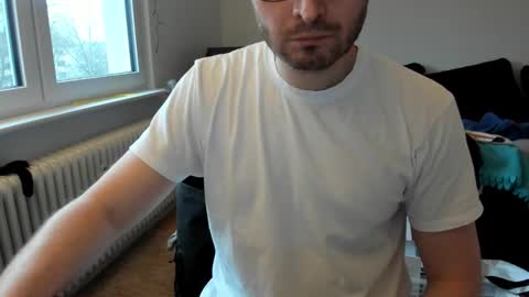 Snapshot of kinksubbydubby chatting on February 20, 4:29 pm kinksubbydubby online show from February 20, 4:29 pm