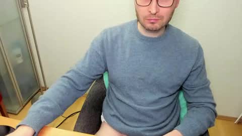 Snapshot of kinksubbydubby chatting on April 15, 10:54 pm kinksubbydubby online show from April 15, 10:54 pm