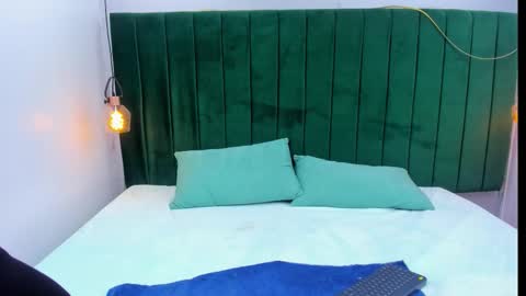 Snapshot of kinky_dakota chatting on February 25, 2:16 pm dakota online show from February 25, 2:16 pm