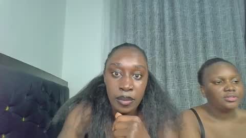 kinky_leila online show from July 18, 10:46 pm
