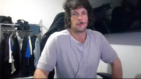 Snapshot of kinkybinerd chatting on December 21, 4:57 pm Horny Bloomy online show from December 21, 4:57 pm