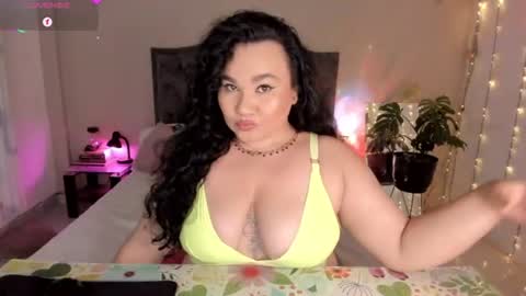 Snapshot of kinkyelise chatting on June 24, 6:45 am Jenny online show from June 24, 6:45 am