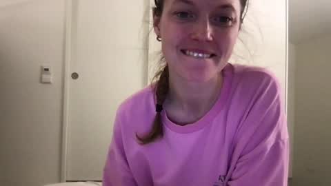 Snapshot of kinkyorange_ chatting on January 17, 6:02 pm Mary the Soulmate online show from January 17, 6:02 pm