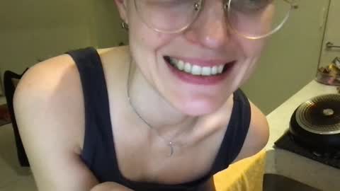 Snapshot of kinkyorange_ chatting on January 28, 7:32 pm Mary the Soulmate online show from January 28, 7:32 pm