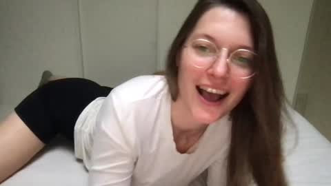 Snapshot of kinkyorange_ chatting on February 1, 5:05 pm Mary the Soulmate online show from February 1, 5:05 pm