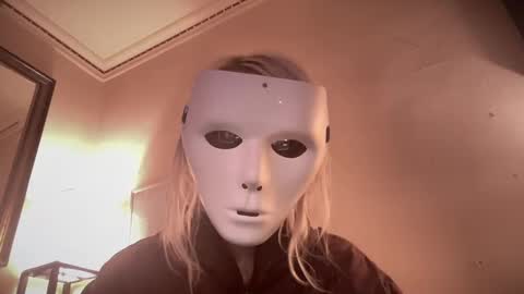 Snapshot of kinkypinky415 chatting on December 24, 9:28 am Kinky Pinky online show from December 24, 9:28 am