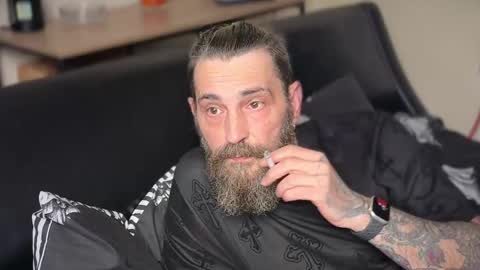 Snapshot of kinkyrusty chatting on November 9, 8:40 pm kinkyrusty online show from November 9, 8:40 pm