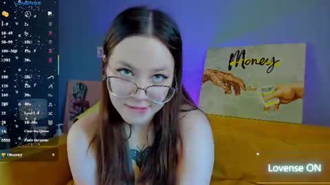 Snapshot of kira_be11 chatting on June 26, 4:06 am Kira Be11 online show from June 26, 4:06 am