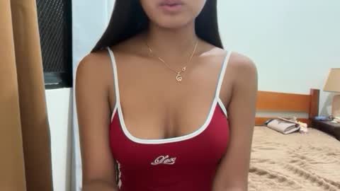 kira_danaya online show from May 30, 5:21 pm