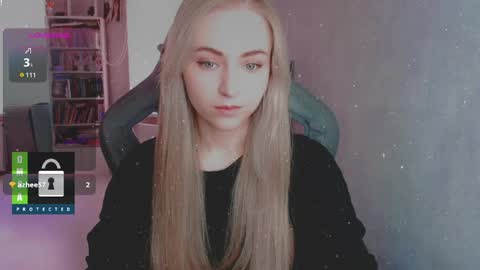 Snapshot of kira_love_sleep chatting on May 9, 4:23 pm you know thumb up me please its important online show from May 9, 4:23 pm