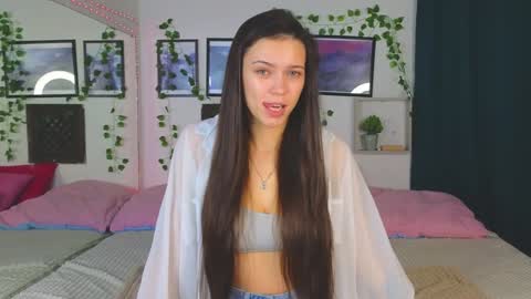 Snapshot of kira_low chatting on January 25, 9:04 pm Kira online show from January 25, 9:04 pm