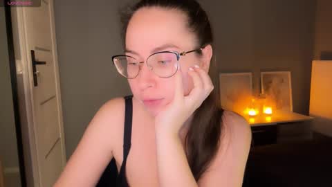 Snapshot of kira_nuru_queen chatting on February 20, 7:36 pm Kira online show from February 20, 7:36 pm