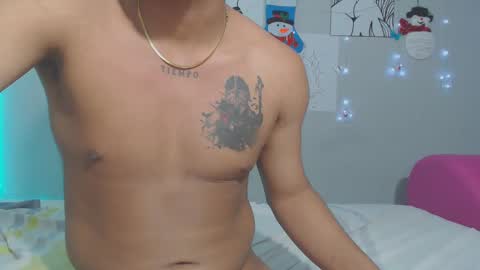 Snapshot of kirah_69 chatting on December 20, 8:55 pm kirah_69 online show from December 20, 8:55 pm