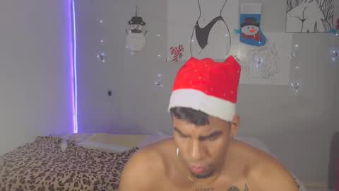 Snapshot of kirah_69 chatting on December 21, 5:25 am kirah_69 online show from December 21, 5:25 am