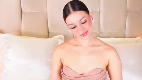 kira online show from December 13, 11:21 pm