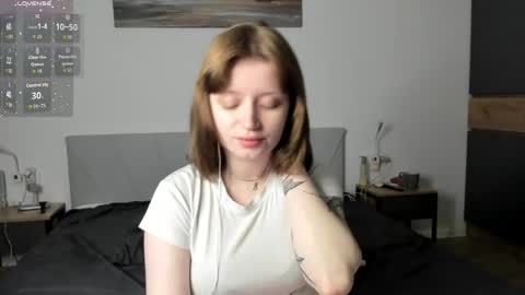 kirameowcam online show from May 4, 7:10 pm