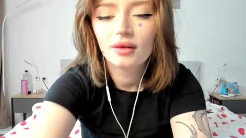 kirameowcam online show from May 16, 9:46 pm