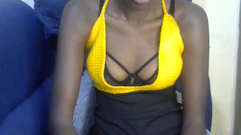 Snapshot of kiranoir1 chatting on February 3, 6:51 am Kira online show from February 3, 6:51 am