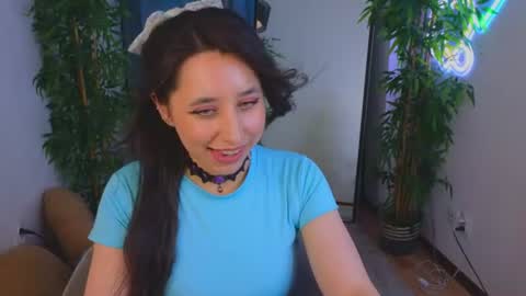Snapshot of kiranoir__ chatting on August 6, 3:03 pm Kira online show from August 6, 3:03 pm