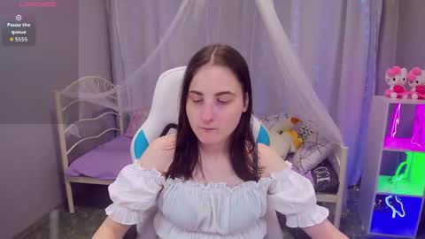 Snapshot of kiraparker chatting on May 10, 3:50 pm KiraParker online show from May 10, 3:50 pm