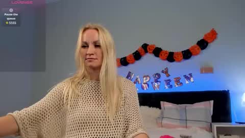 KiraSun online show from October 30, 12:17 pm