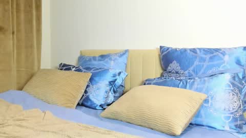 Kira online show from February 10, 7:40 pm