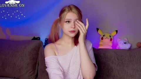 Kimberly online show from May 18, 2:18 am