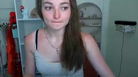 Snapshot of kiss_shy chatting on June 13, 12:03 pm Valeria online show from June 13, 12:03 pm