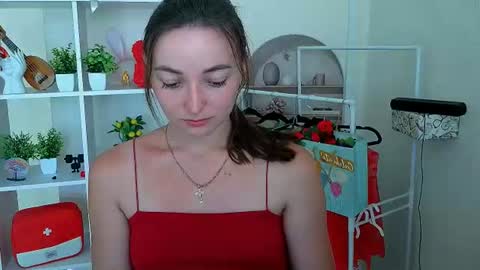 Snapshot of kiss_shy chatting on June 29, 3:23 pm Valeria online show from June 29, 3:23 pm