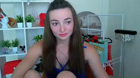 Snapshot of kiss_shy chatting on June 30, 3:35 pm Valeria online show from June 30, 3:35 pm