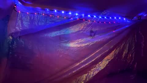 Snapshot of kissahsins chatting on December 26, 8:50 am Kissah Kreampuff online show from December 26, 8:50 am