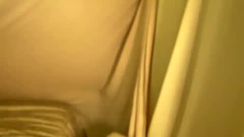 Snapshot of kissahsins chatting on March 8, 9:51 pm Kissah Kreampuff online show from March 8, 9:51 pm