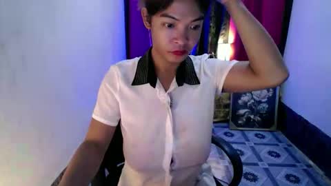 VICTORIA online show from November 10, 11:15 pm