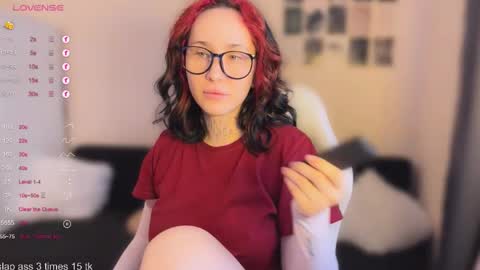 Snapshot of kissmenastya chatting on February 1, 8:35 am Nastya online show from February 1, 8:35 am