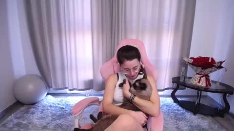 Vikki Rose online show from September 22, 7:10 am